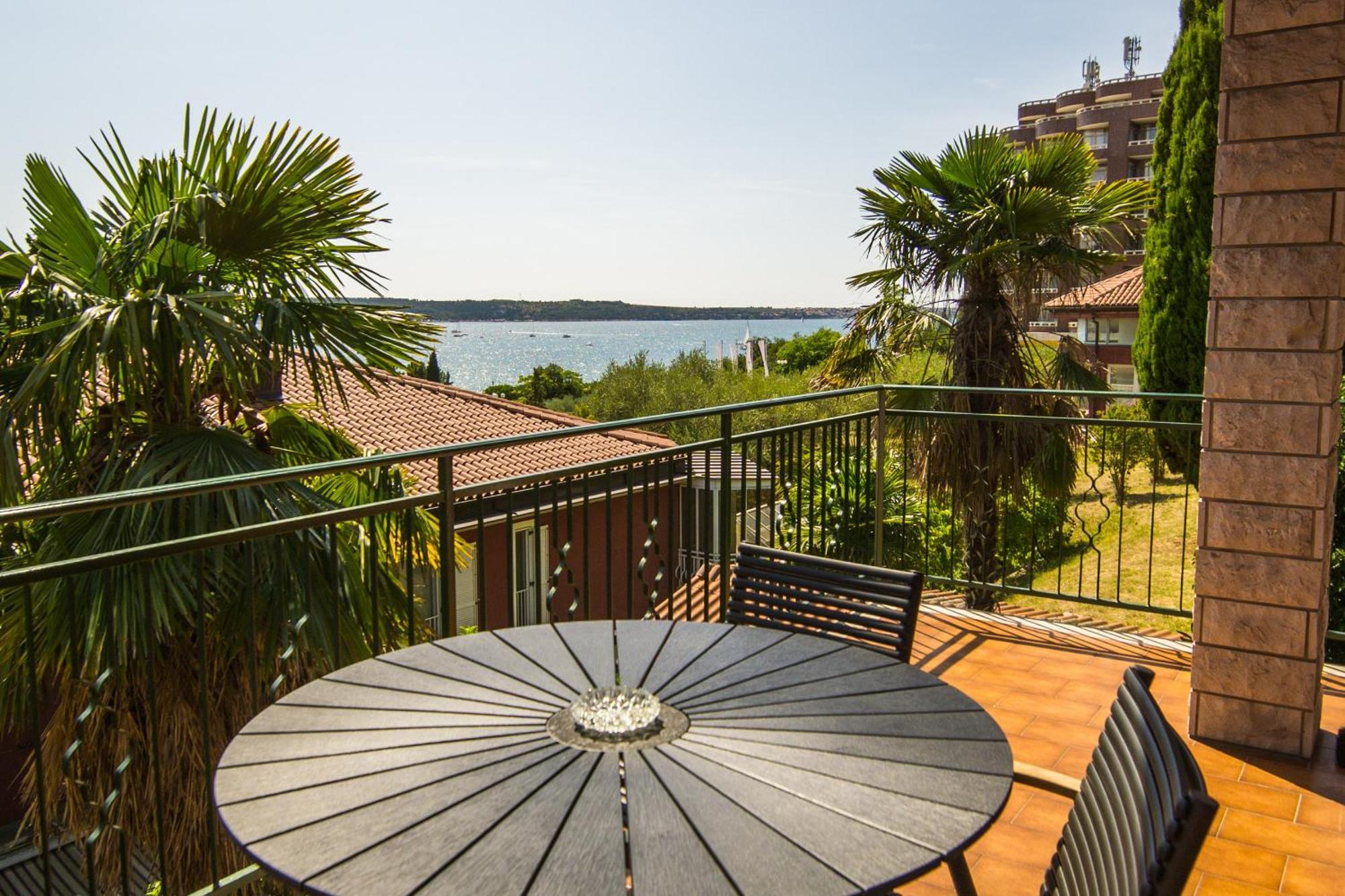 Apartments Stella Portoroz Exterior photo